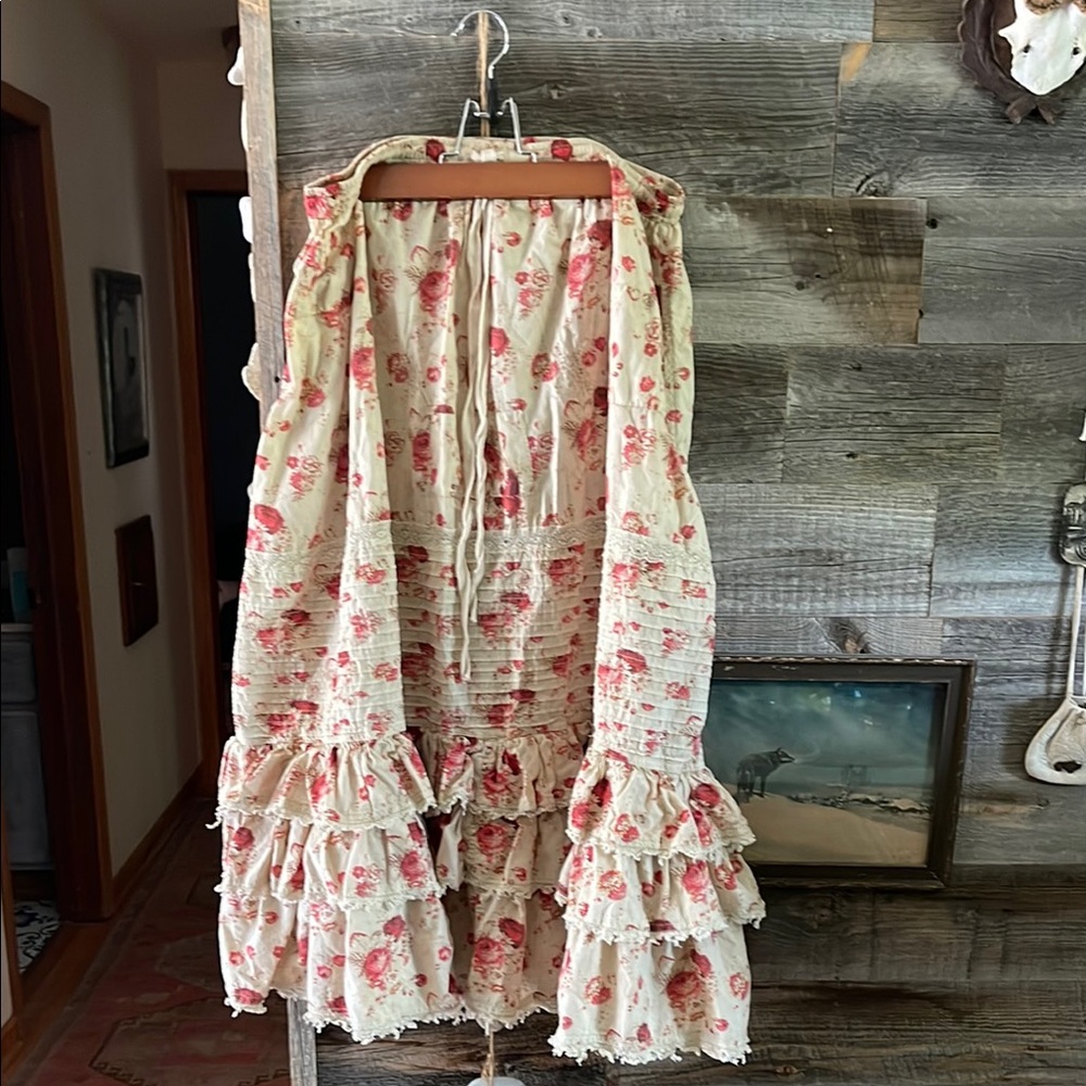 Magnolia Pearl Floral Ruffle Skirt - Cream and Pink